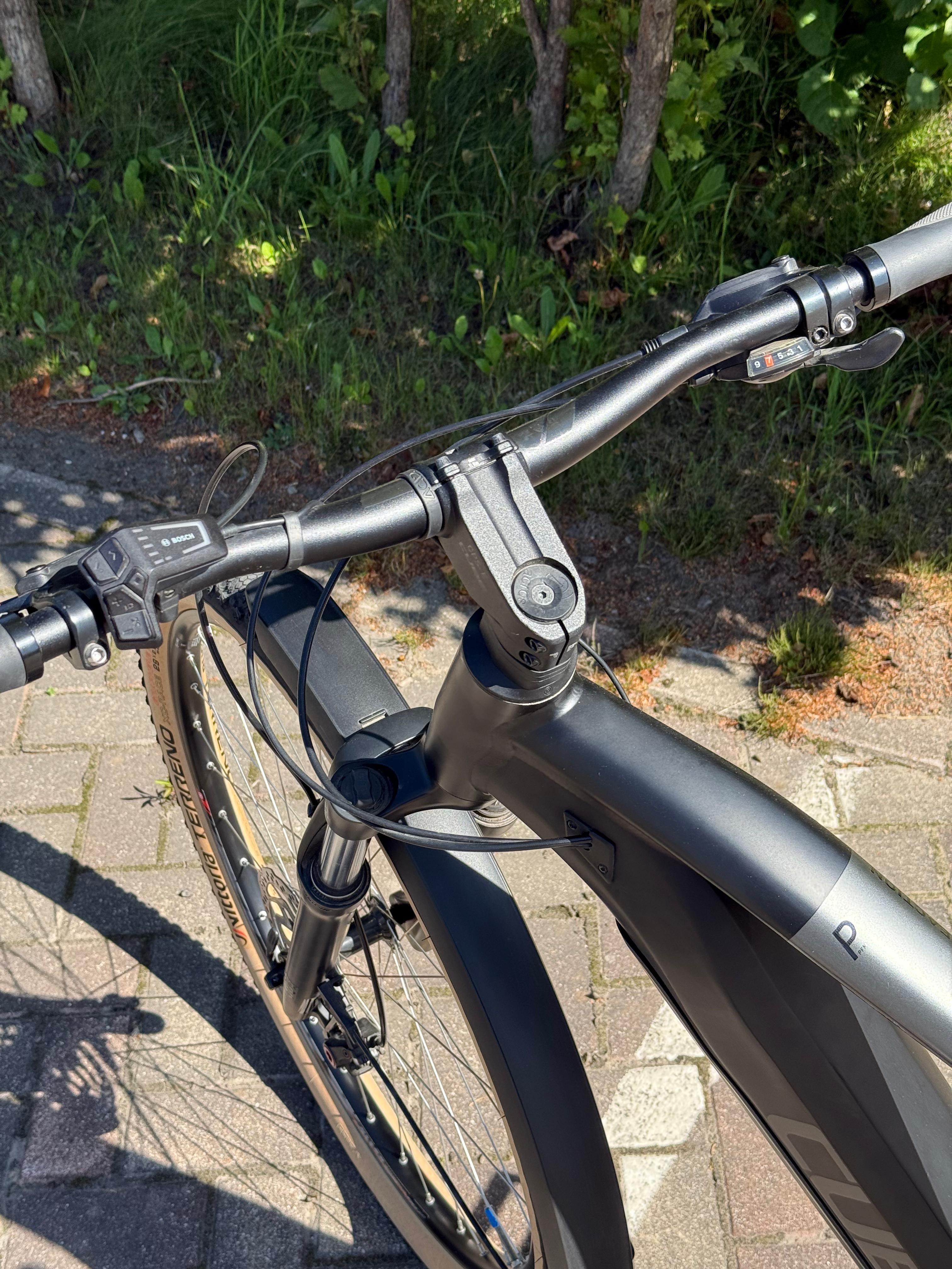 Cube Reaction Hybrid Performance 500