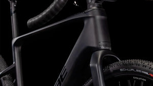 NUROAD HYBRID C:62 SLX 400X black